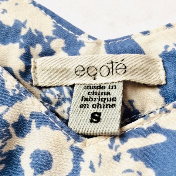 URBAN OUTFITTERS | ECOTE | Elegant & Fun Tank Top - Picture 4 of 5